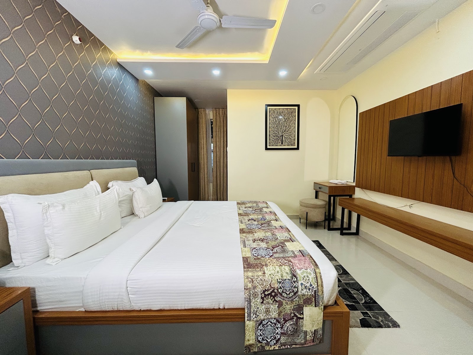 Heritage Classic room at Mithila Heritage Patna